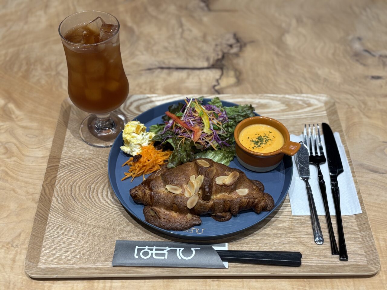 はもれびカフェアーモンドクロワッサンモーニング