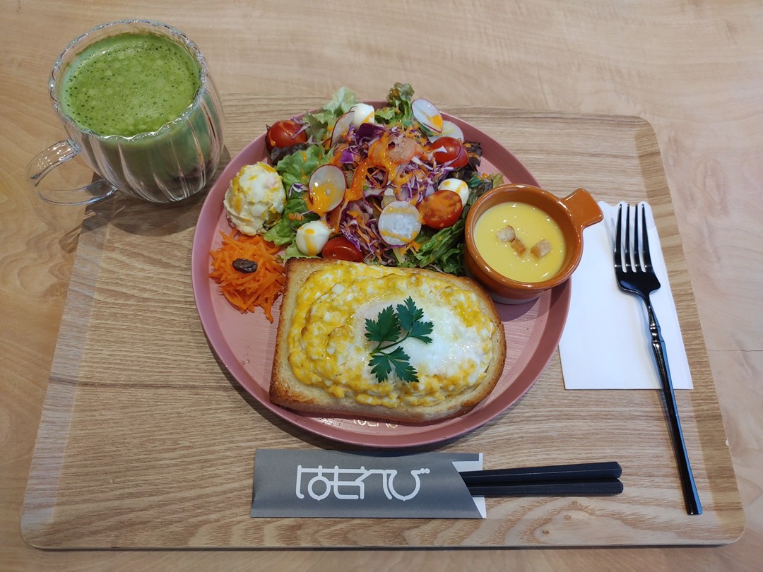 エッグトースト あいちサラダめしS